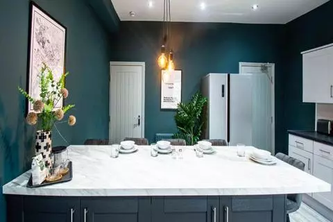 1 bedroom in a house share to rent - View 3