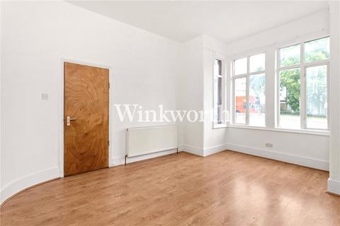 3 bedroom terraced house for sale, Bowes Road, London, N11