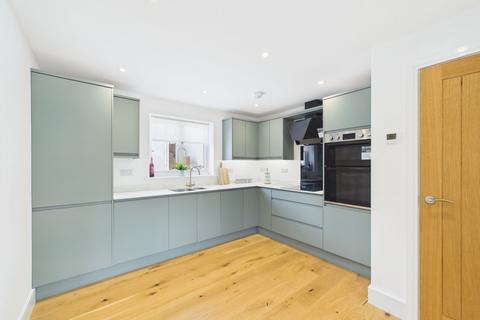 undefined, Brooks Avenue, Holsworthy EX22