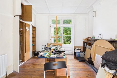 5 bedroom semi-detached house for sale, Lanercost Road, London, SW2