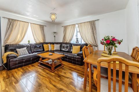 3 bedroom maisonette for sale, Fernside Avenue, London, NW7