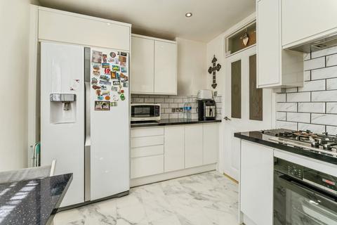 3 bedroom maisonette for sale, Fernside Avenue, London, NW7