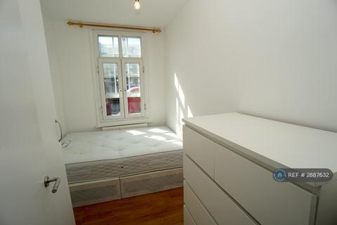 2 bedroom flat to rent, Essex Road, London, N1