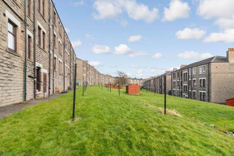 3 bedroom flat to rent, Abbotsford Place, Dundee DD2