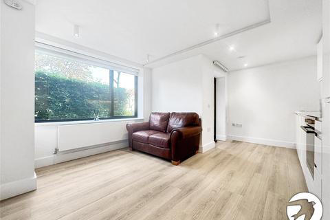 1 bedroom flat to rent, Lingfield Crescent, London, SE9
