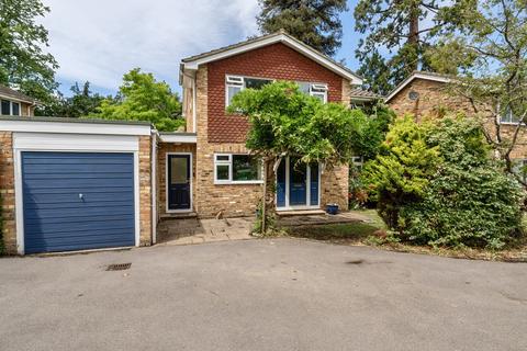 4 bedroom detached house for sale, Kimber Close, Windsor, Berkshire