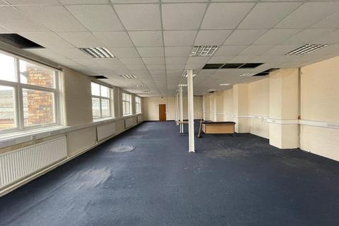 Warehouse to rent, High St Stoke On Trent ST6 5PD