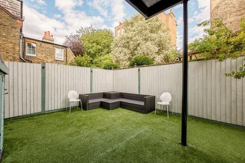 undefined, Fauconberg Road, London, W4