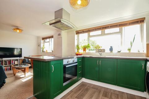 2 bedroom maisonette for sale, Beverley Gardens, Wembley, HA9