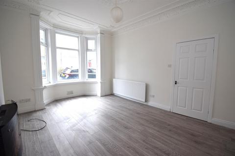 1 bedroom flat for sale, Coleridge Avenue, South Shields