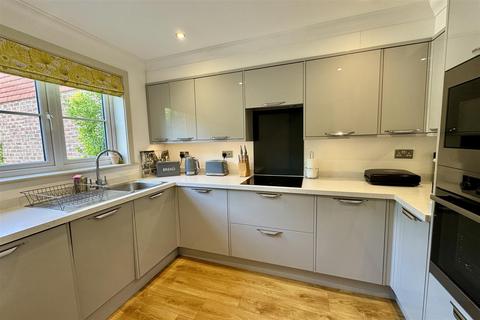 2 bedroom semi-detached house for sale, Wormley, Godalming