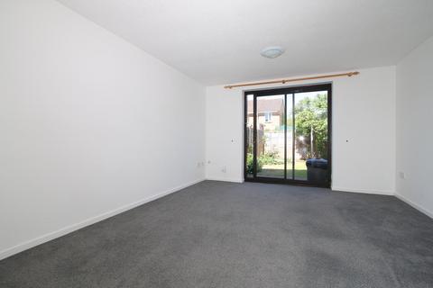 2 bedroom end of terrace house to rent, Richardson Drive, Wollaston, Stourbridge