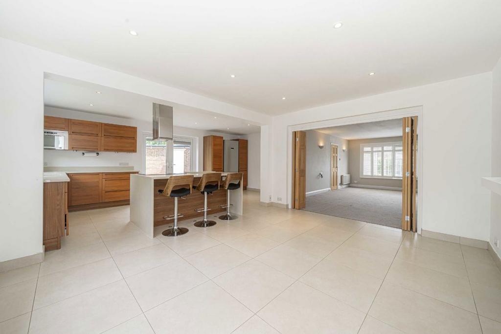 Open-plan living area, open plan living