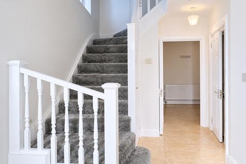 4 bedroom semi-detached house to rent, Deans Lane, Edgware, HA8