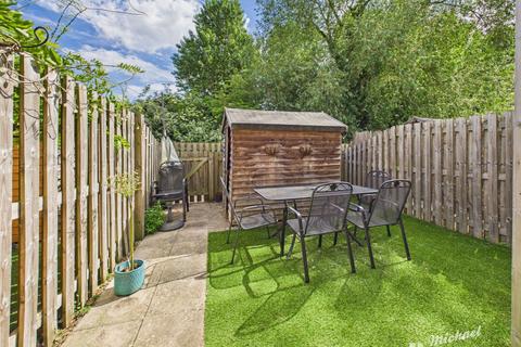 4 bedroom townhouse for sale, Mitchell Close, Aylesbury