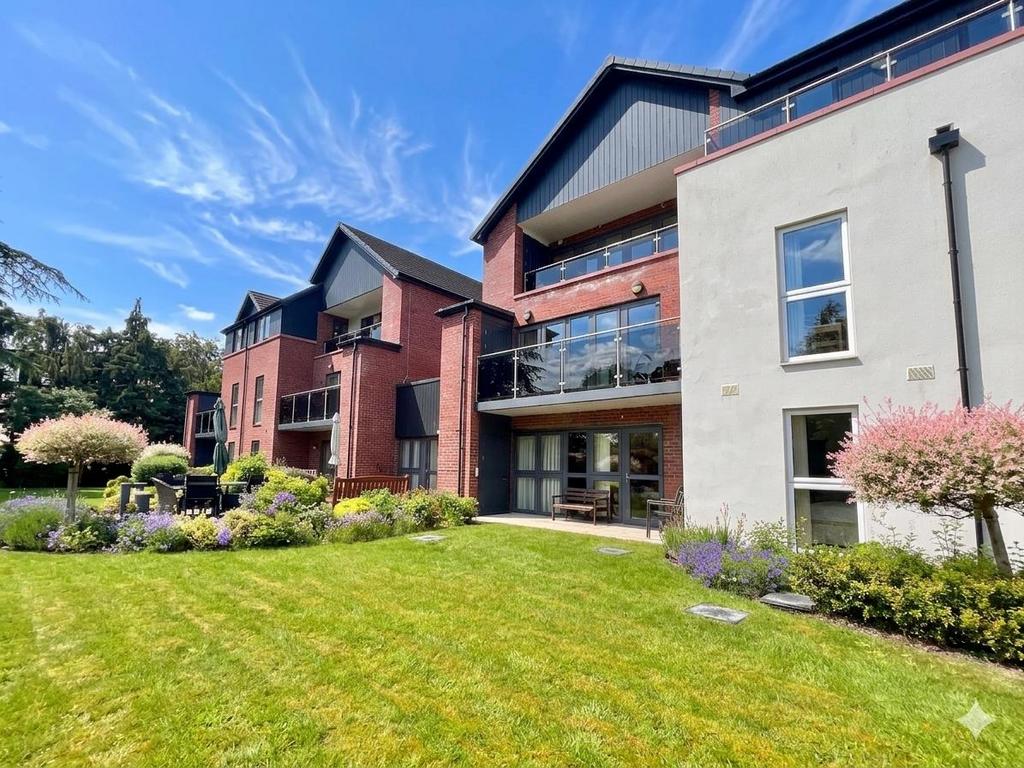 House exterior, garden