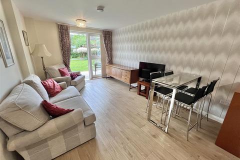 1 bedroom apartment for sale, Holly Road North, Wilmslow