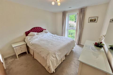 1 bedroom apartment for sale, Holly Road North, Wilmslow