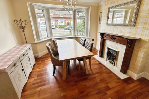 3 bedroom semi-detached house to rent, Whoberley Avenue, Whoberley, Coventry, CV5