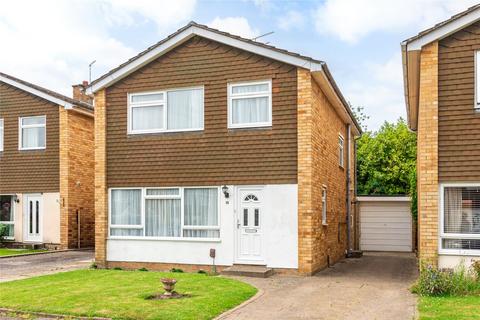 3 bedroom detached house for sale, The Paddock, Hitchin, Hertfordshire, SG4