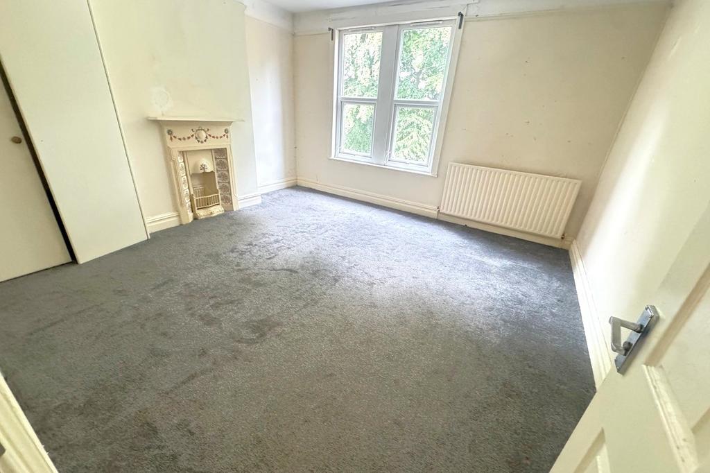 Bedroom, fireplace