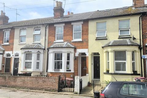 3 bedroom terraced house to rent, Newport Road, Reading