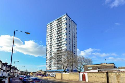 Stubbs Point, Plaistow, London, E13