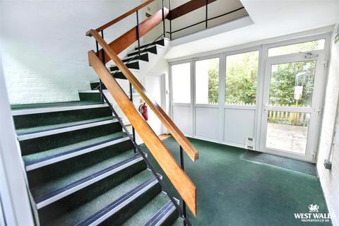 2 bedroom apartment for sale, Little Haven, Haverfordwest