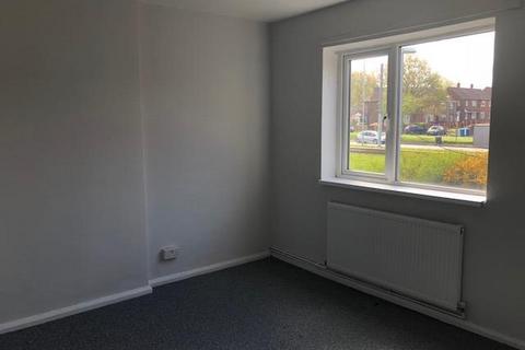 2 bedroom flat to rent, Aberford Road, Baguley