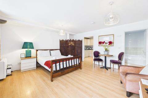 undefined, Cheapside, Stroud, Gloucestershire, GL5