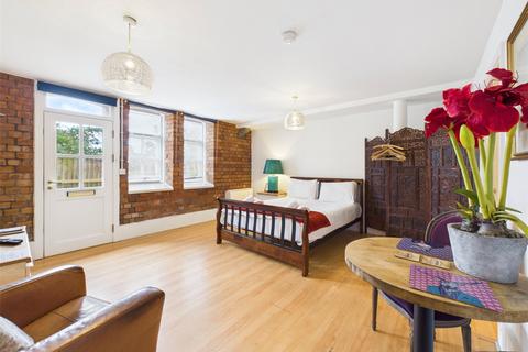 undefined, Cheapside, Stroud, Gloucestershire, GL5