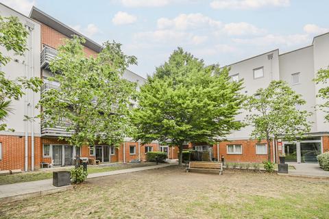 1 bedroom flat for sale, Cannock Court, Walthamstow, London, E17