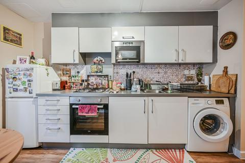 1 bedroom flat for sale, Cannock Court, Walthamstow, London, E17