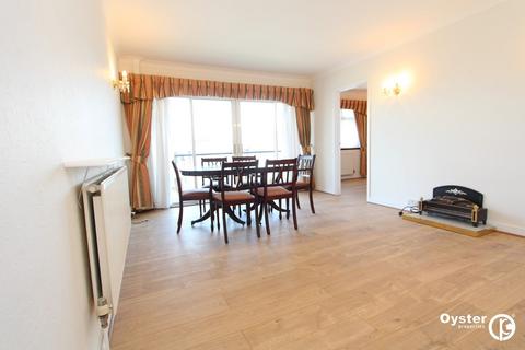 3 bedroom flat to rent, Dene Court, Stanmore HA7