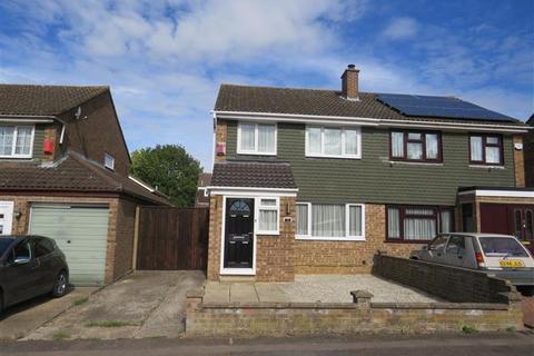 3 bedroom property to rent, Hunter Drive, MILTON KEYNES, MK2