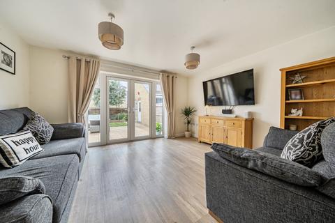 3 bedroom link detached house for sale, Carmello Close, Carterton, Oxfordshire, OX18