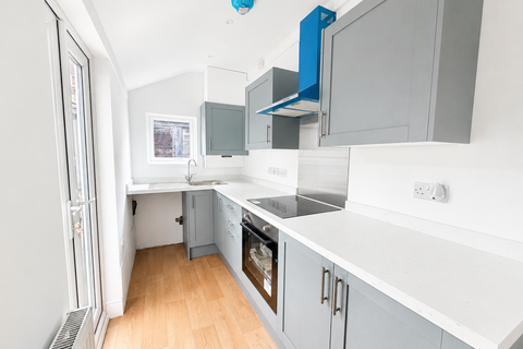 3 bedroom terraced house to rent, 29 Florence Street, Lincoln