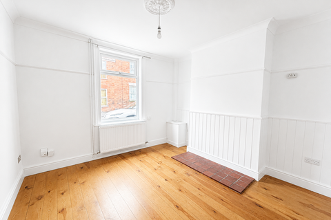 3 bedroom terraced house to rent, 29 Florence Street, Lincoln