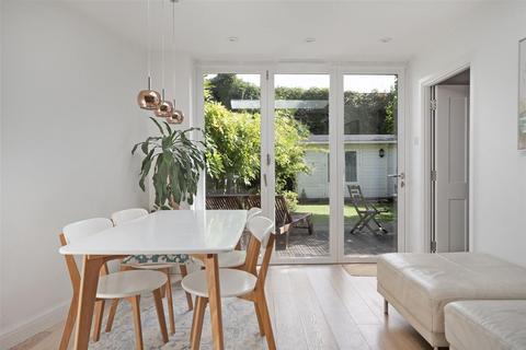 2 bedroom flat for sale, Moray Road, Finsbury Park