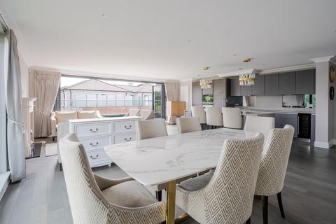 2 bedroom flat for sale, Station Parade, Virginia Water