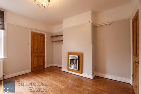 3 bedroom terraced house to rent, Newton Street, Newark