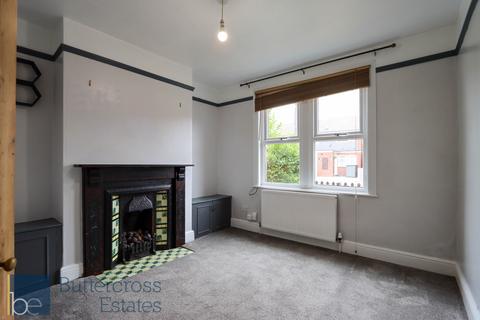 3 bedroom terraced house to rent, Newton Street, Newark