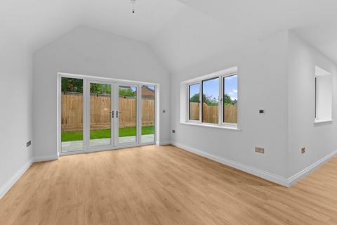 undefined, Lyttleton Gate, Studley, Warwickshire, B80