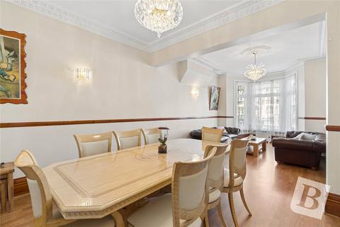 4 bedroom end of terrace house for sale, Wellwood Road, Ilford IG3