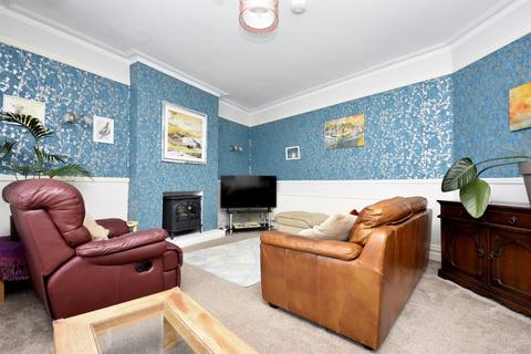 4 bedroom semi-detached house for sale, Richmond Avenue, Margate