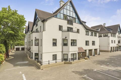 Carew Road, Northwood