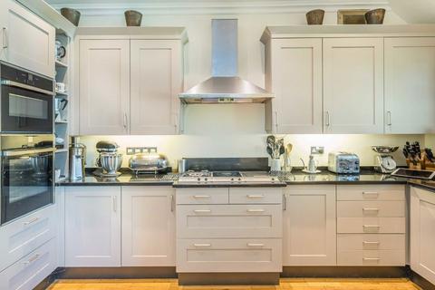5 bedroom detached house for sale, Woodfield Avenue, London SW16