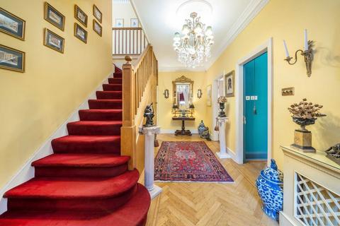 5 bedroom detached house for sale, Woodfield Avenue, London SW16