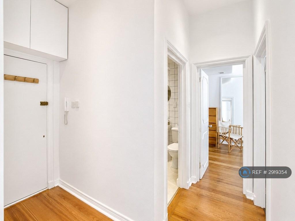 Apartment in London - View 4