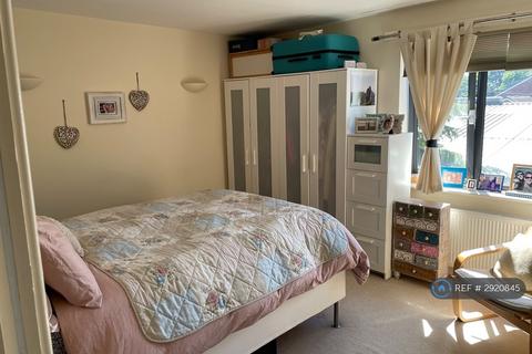 2 bedroom flat to rent, Upper Parliament St, Liverpool, L8